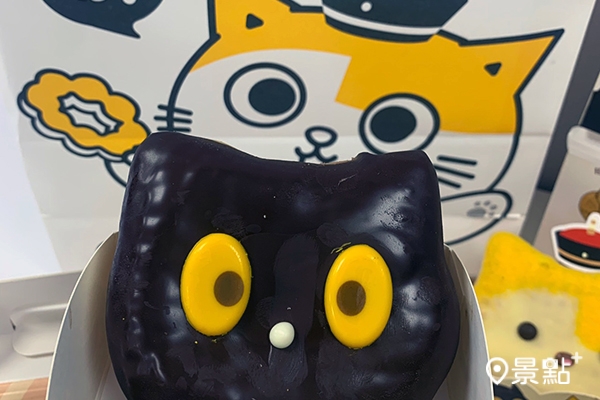 人氣黑貓Socles是香濃黑可可搭配可可鮮奶油內餡。