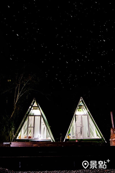 躺在床上就可以看滿天星星的嘉義「阿里山露營星空帳篷」。