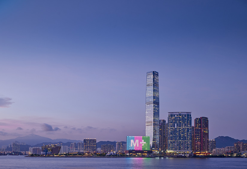 M+ 65米高超大型醒目的LED幕牆  (圖 / 香港旅遊局)