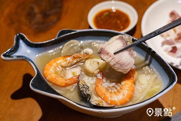 粥老大的「招牌海鮮粥」堅持使用活魚活蝦，讓味蕾與生猛海鮮直球對決。