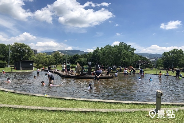 每年夏天最受歡迎的「親子戲水池」已開放