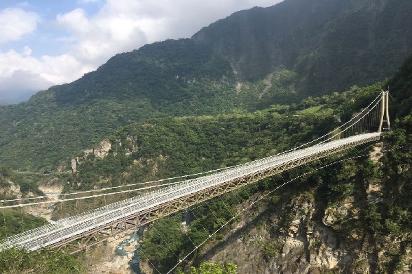 布洛灣吊橋（山月吊橋）9月改成免預約進場。（圖／太魯閣國家公園)