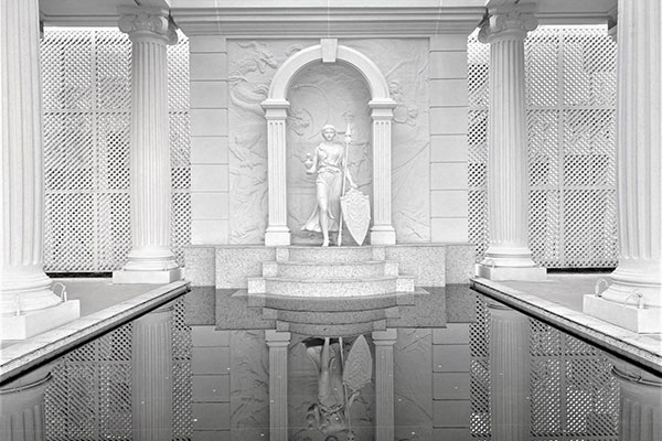 園區美拍點，智慧女神雅典娜羅馬浴池。