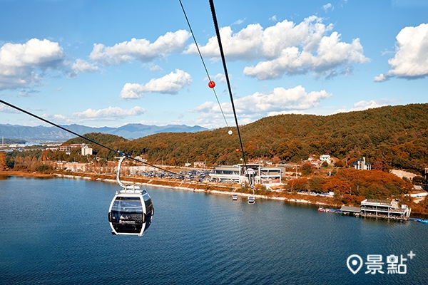 三岳山纜車可欣賞秋日楓紅山頭美景。(圖／韓國觀光公社）