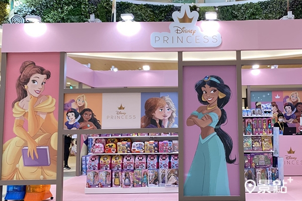 造景期間還有迪士尼公主主題快閃店！