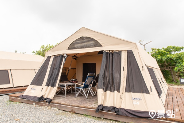 露營樂2號店的豪華露營帳篷，讓旅客免裝備就能體驗露營樂趣！