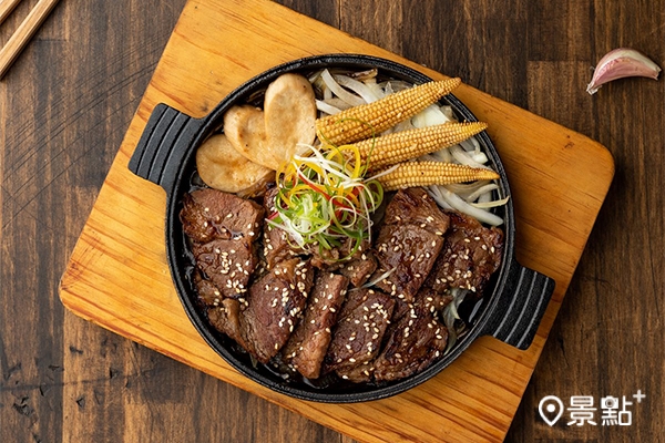 韓式BBQ鐵板嫩肩牛 $458（圖／涓豆腐）