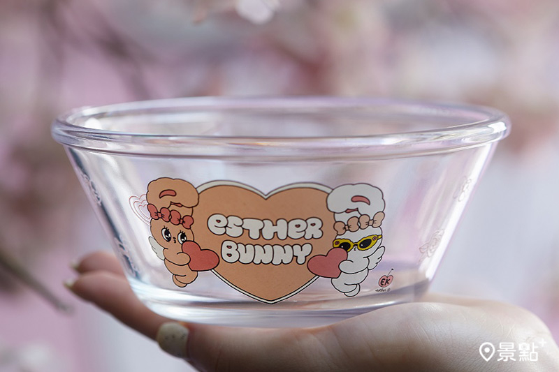 4月20日至23日刷Global Mall聯名卡滿1,000元可換「艾絲樂小兔送妳一顆心玻璃碗」。