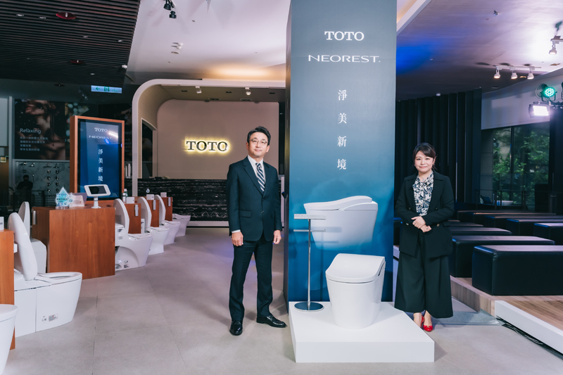 日本衛浴第一品牌TOTO將服務台灣消費者多年的經驗完美轉化，於台北信義區展示旗艦店打造獨具匠心的空間示範。