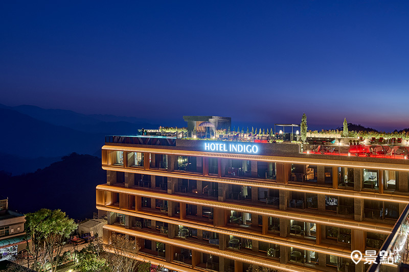 阿里山英迪格酒店的頂樓能看見日出、夕陽、雲海與星空。