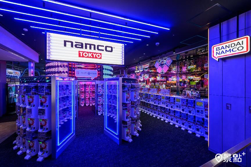 超巨大抓娃娃機與卡牌遊戲官方商店通通有！