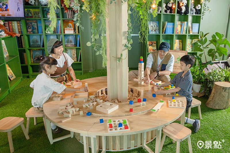 台北101觀景台今夏推出木育手作工作坊，學習源自日本的木文化教育。