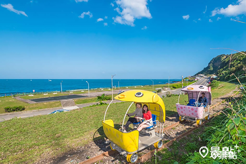 白天騎行鐵道自行車可賞無敵海景。