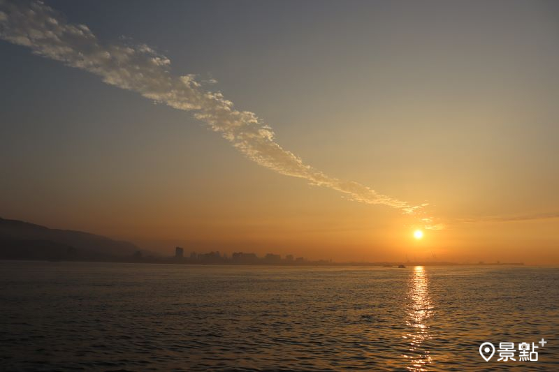 台北捷運紅線從早玩到晚，可至淡水欣賞夕陽。（圖／景點+ 陳書虹）