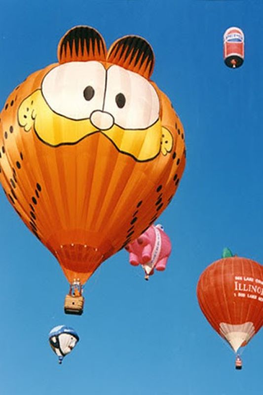 加菲貓熱氣球出現於2022年石岡熱氣球嘉年華。（圖／石岡區公所）