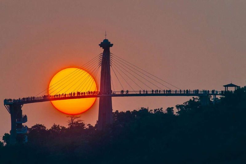 崗山之眼園區內的夕陽景色十分壯觀。（圖／高雄市政府）