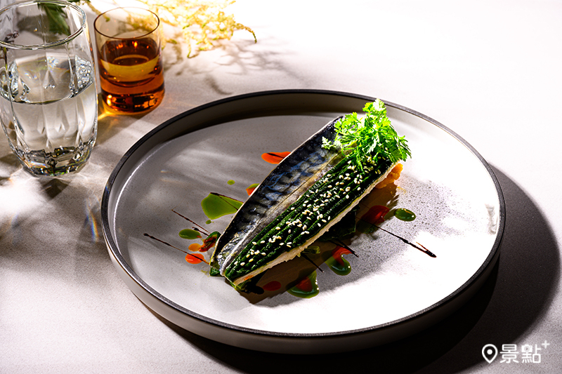 主餐 北大西洋挪威鯖魚 黃金甘藷／山蘇／ 阿根廷青醬。