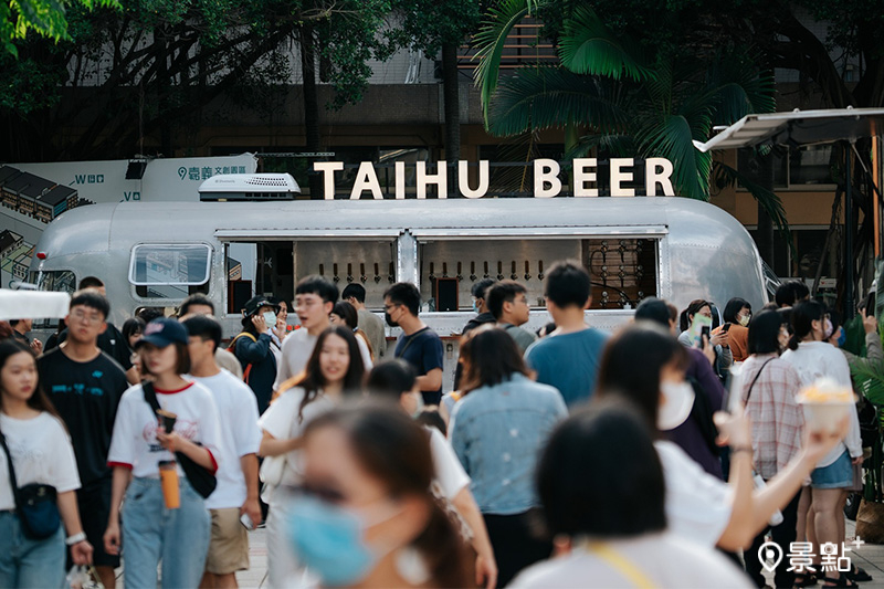 「城市探險計畫 IN Taichung」黑白風格限定市集於9月1日起登場，超過100家美食文創手作品牌一次逛！（圖／LA RUE MARKET，以下同）