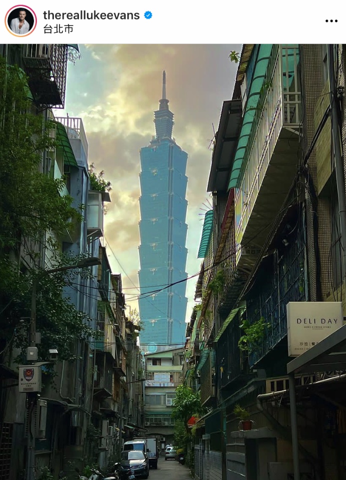 Luke Evans在其個人社群媒體上分享在台灣遊玩的照片。