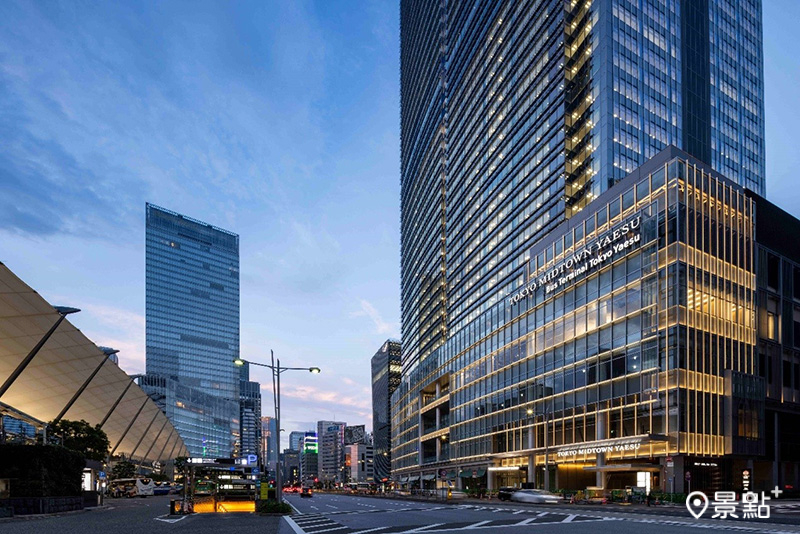 東京中城八重洲直通東京車站，1～3樓為購物中心，40～45樓為日本第一間寶格麗飯店，地下2樓為日本國內最大巴士轉運站。