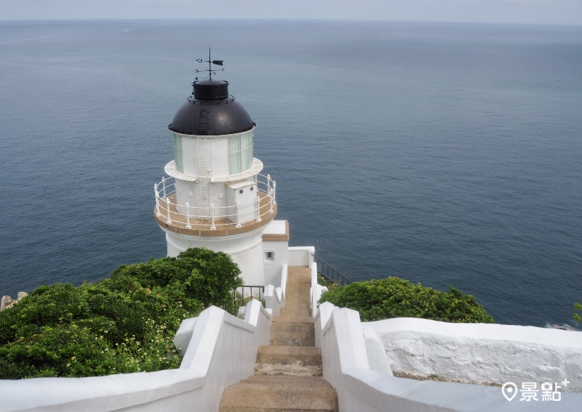 美麗的東引燈塔，擁有「小希臘」的稱號，眺望海景之美，令人難忘！