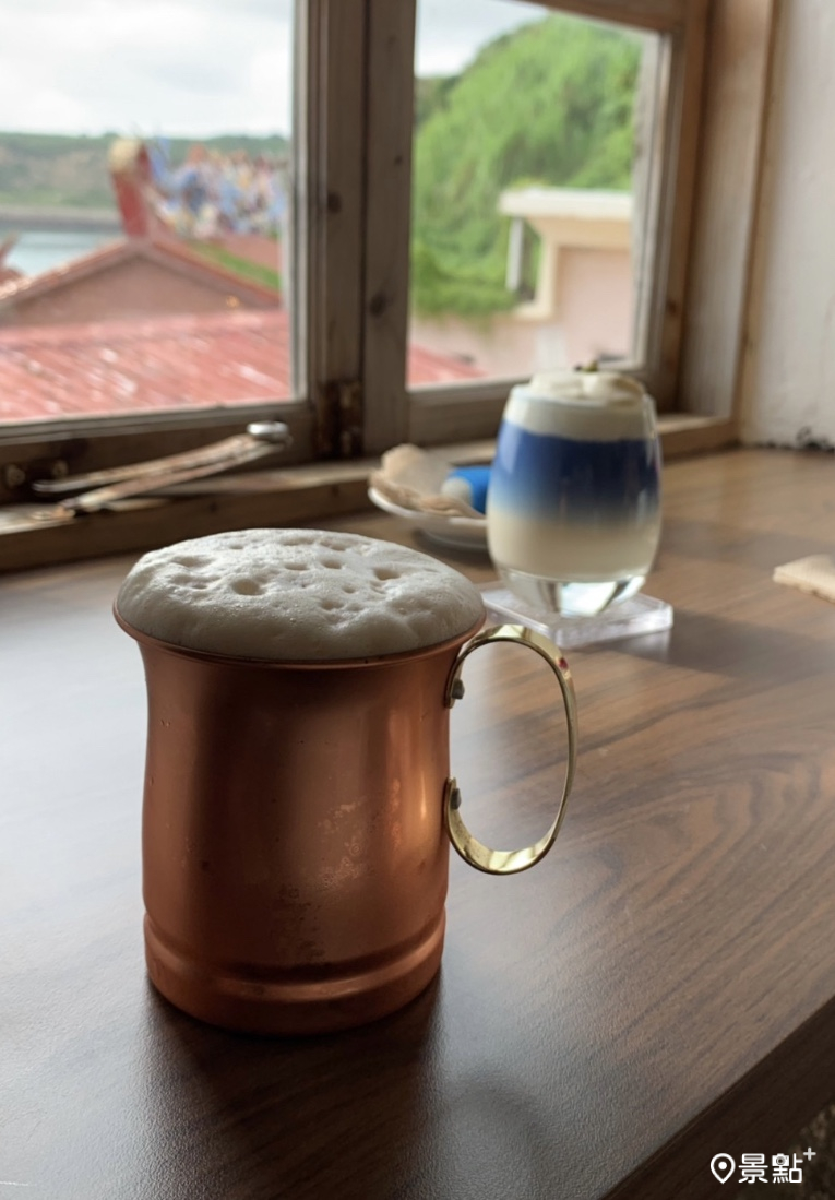 東引島上的「鹹味島合作社」老酒奶茶一定要喝喝！