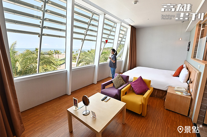 旗津道沙灘酒店有水光、波光、晨光、曙光家庭客房等多種海景房型。