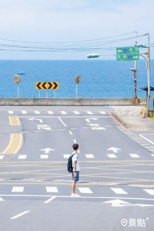 沿著濱海公路到金水公路口，路面寬敞，路衝向海洋。（圖／xuyuz0522）