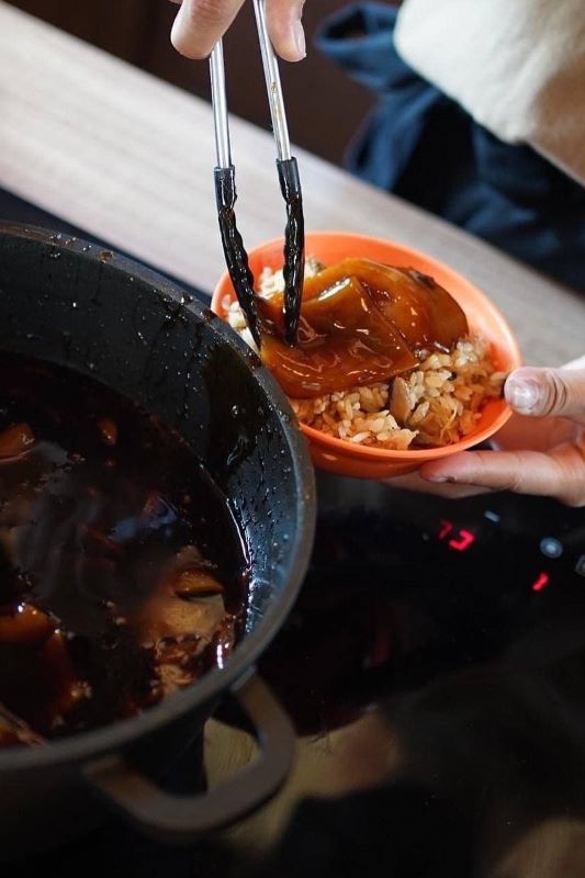 臺米菜飯販售各式招牌小菜。（圖／臺米菜飯，以下同）