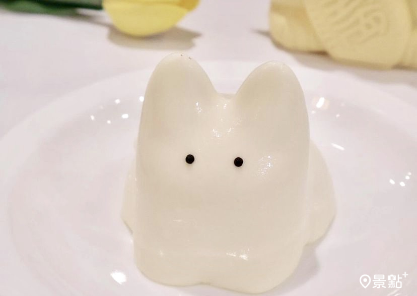 在韓國社群掀起高分享的奶凍貓熱潮也燒到台灣，現在台灣也有店家推出這項商品。（圖／ChocoChez Bakery）