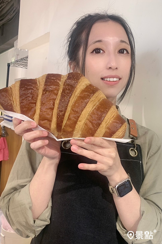 Miss V Bakery的全天早午餐十分出名，只要前三天預約，即可加價350元升級套餐主食為巨可頌。