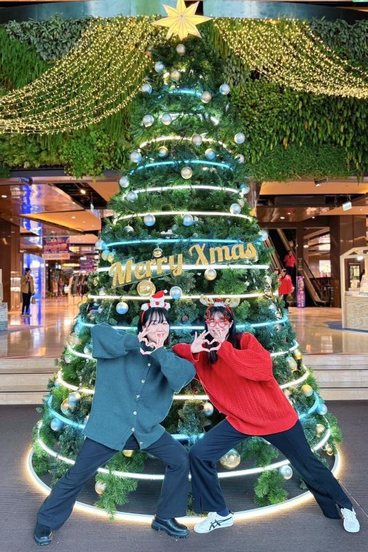 京站時尚廣場聖誕樹。（圖／Qsquare京站時尚廣場）