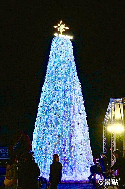 2023台北耶誕愛無限聖誕樹。（圖／台北市政府）