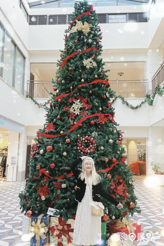 台中麗寶Outlet Mall聖誕樹。（圖／gominkin，以下同）