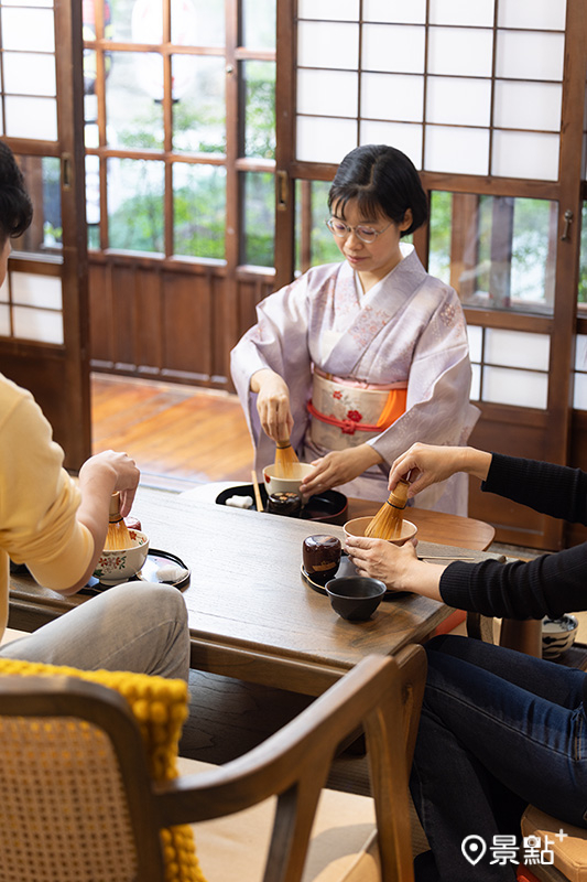 打抹茶DIY。（圖／京町山本屋）