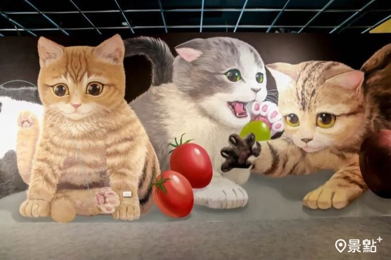 可愛的貓咪大型彩繪藝術畫作。