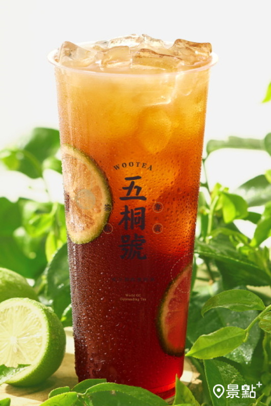 「青檸紅玉」嚴選「台茶17號」搭配檸檬原汁。
