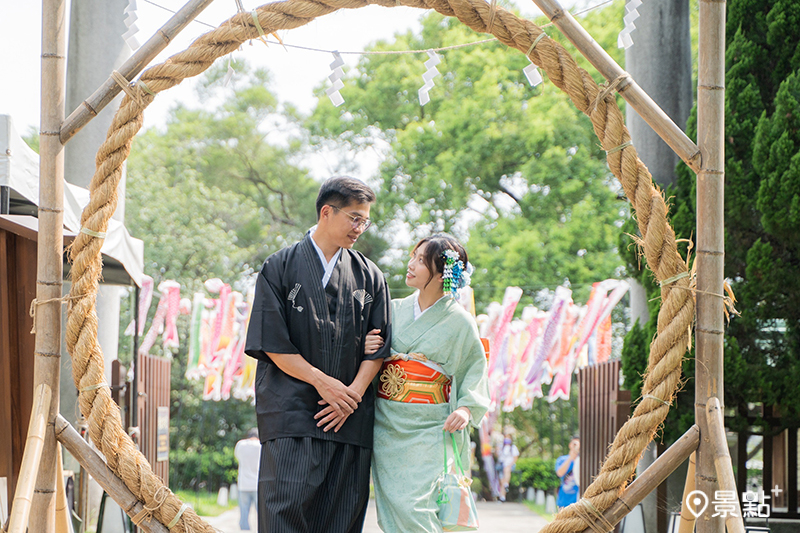 桃園神社文化園區重現日本經典巨型茅之輪。（圖／桃園神社，以下同）