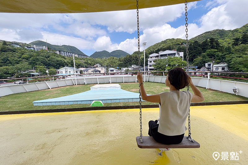 3樓的「KAZE DECK」鞦韆座位。