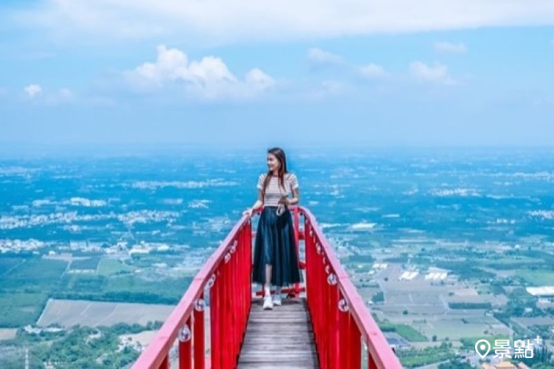 超強天空步道隱藏版雲端秘境！無邊際天空之鏡日落美拍大景