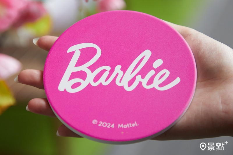 Barbie™圓形吸水杯墊。