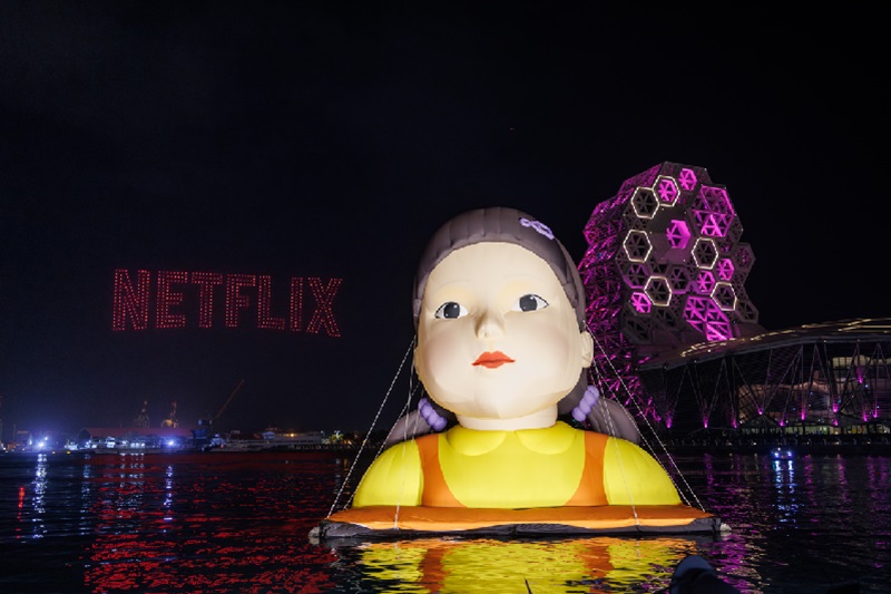 魷魚遊戲無人機展演秀Netflix觀眾抱怨「是在廣告嗎?」網回「這就是在宣傳啊」