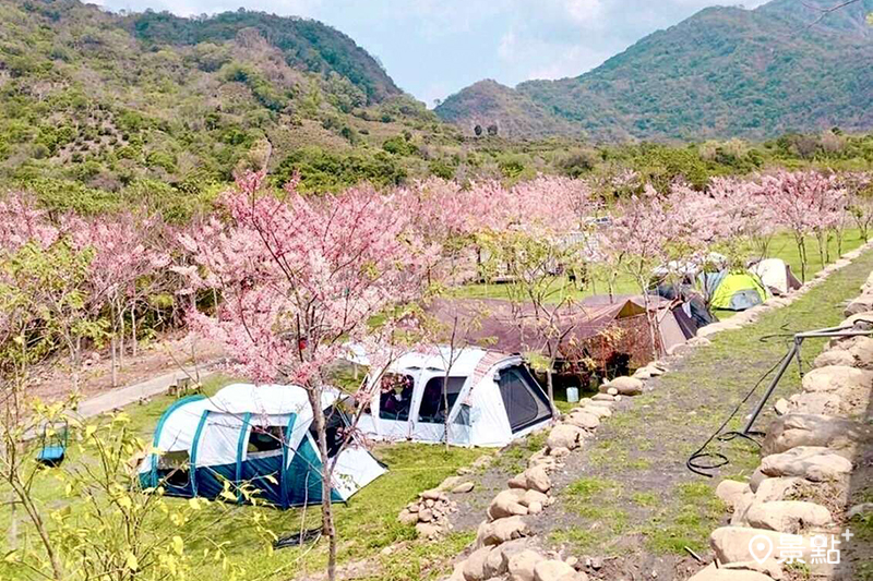 寶來花賞溫泉公園內「遠山望月溫泉露營區」。
