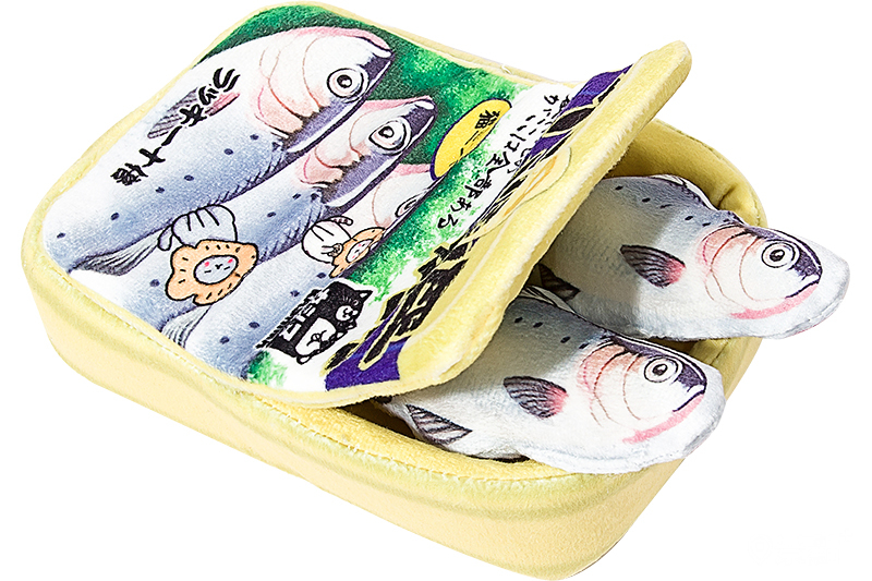 Kashima沙丁魚罐頭寵物玩具。