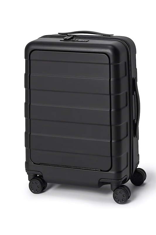 四輪前開式硬殼止滑拉桿箱，32L (預計4月上市) 。