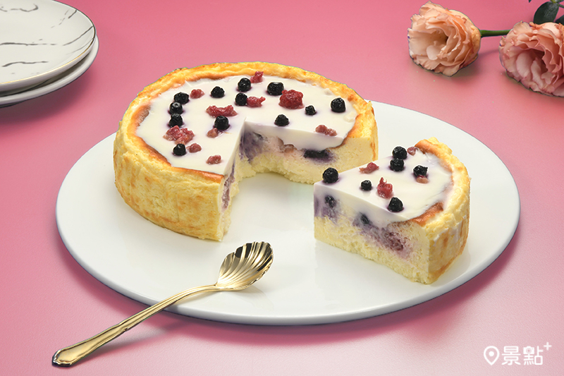 莓果鮮奶酪巴斯克。