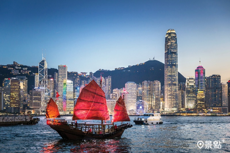 香港旅遊發展局推出帶爸媽出國孝親333口訣,更推薦3天2夜8888元等優惠行程。(圖/香港旅遊發展局)