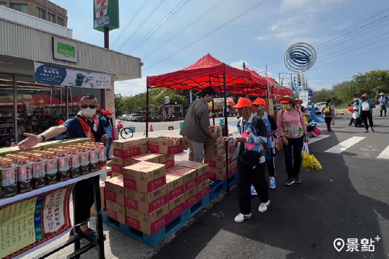 7-11提供香燈腳補給。