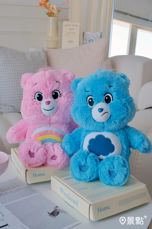 Care Bears 14吋絨毛娃娃。