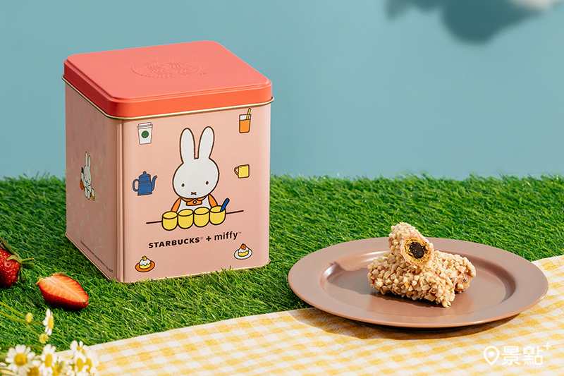 草莓可可杏仁捲。